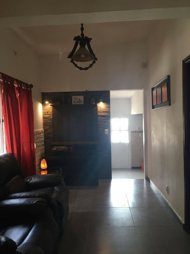 Muy Linda Casa Sobre Massini