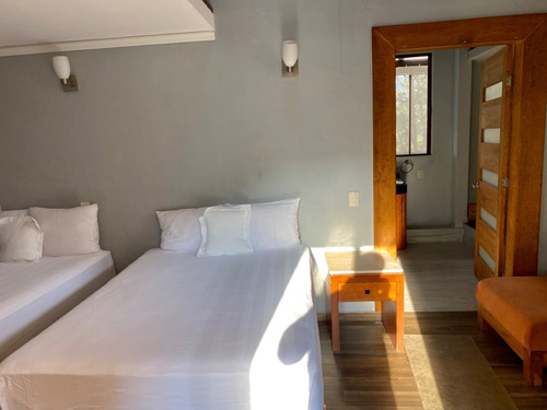 Imagen 26 de 28 de Hermosa Casa Amueblada En Renta Con Terrazas Y Jardines En Avandaro, Valle De Bravo, Estado De México
