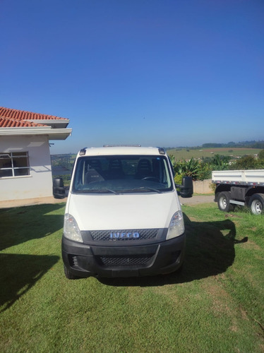 Imagem 3 de 9 de Iveco Daily 35s14
