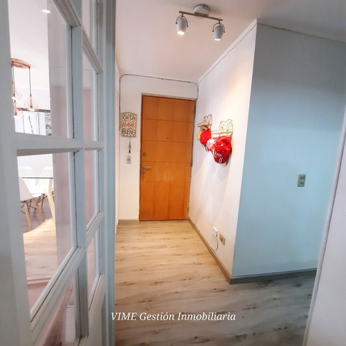 Único Con Mesón En Isla, Remodelado De 3 D+ 2 B + 1e Y 1b