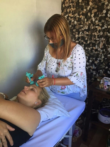 Imagen 3 de 10 de Curso De Masajes Con Piedras Calientes Y Frias + Aceite !!!!