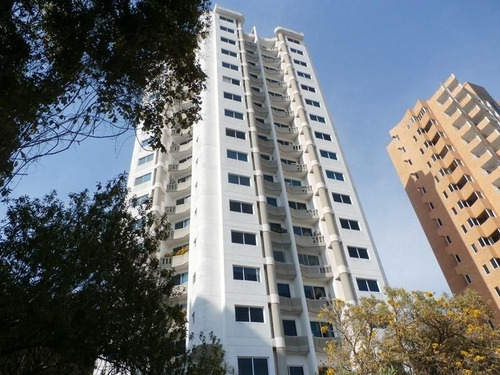 Imagen 1 de 14 de Marol Rnetahouse Vende Apartamento E El Parral Valencia 22-9825