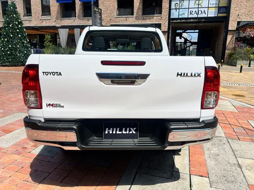 Toyota Hilux 2.4 Diésel 4X4