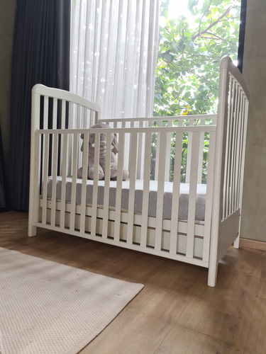 Pottery Barn: Cuna Convertible A Cama, Colchón Incluido Blanco (Usado)