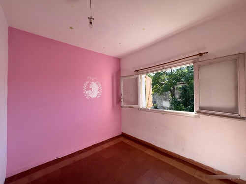 Alquiler De Lindo Apartamento. Peñarol, 3 O 4 Dormitorios, Estufa A Leña, Muy Luminoso Y De Buen Tamaño!