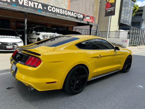 Imagen 5 de 12 de Ford Mustang 2015