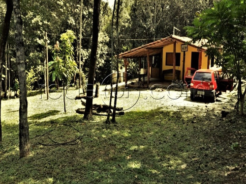 Imagem 3 de 22 de Chácara Com 27.000m2, Casa Rústica, 2 Córregos, 5 Km Da Cidade, Cercada - Pirenópolis - Go - Ch00002 - 68069363