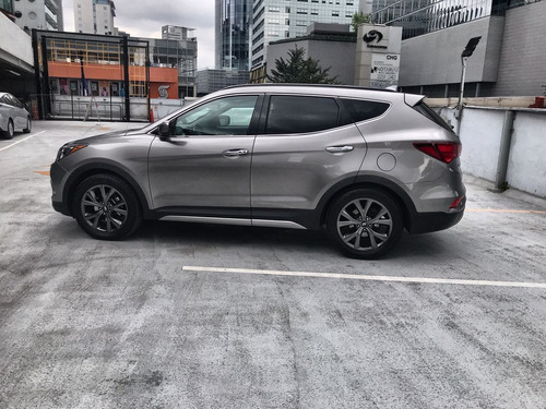 Imagen 10 de 15 de Hyundai Santa Fe 2018 2.0 Sport L At