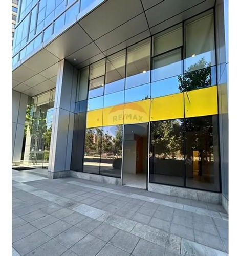 Local Comercial En Las Condes, Gran Oportunidad
