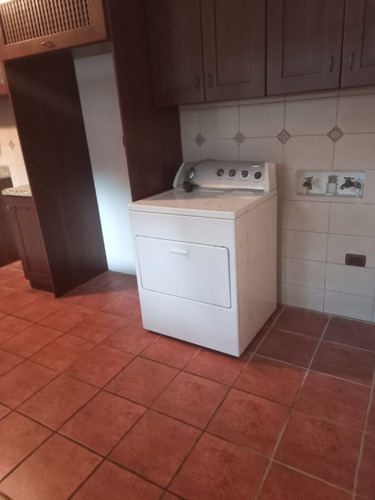 Imagen 6 de 10 de Apartamento En Renta En Zona 16 Kanajuyu