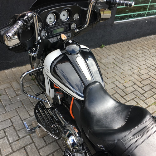 Harley Davidson Street Glide Bagger