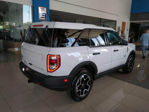 Imagen 3 de 8 de Ford Bronco Big Bend 4x4 2021