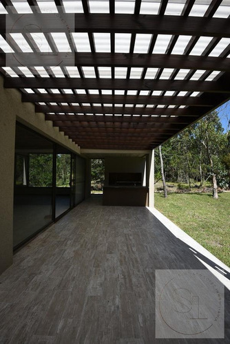Casa En Venta Costa Esmeralda, Barrio Senderos 3