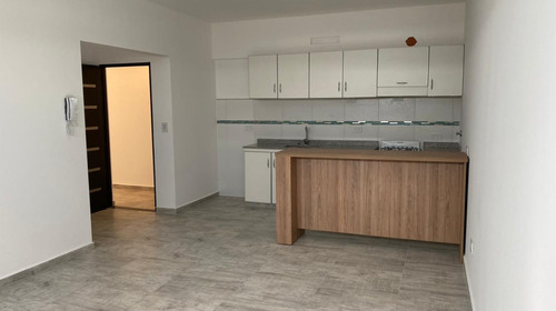 Departamento 2 Ambientes En Venta Cercano A Estac. El Jagüel