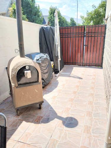 Casa De Tres Niveles En Condominio! Descuento En Comision