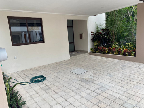 Casa Nueva En Renta En Residencial Río Con Alberca Y 4 Recámaras