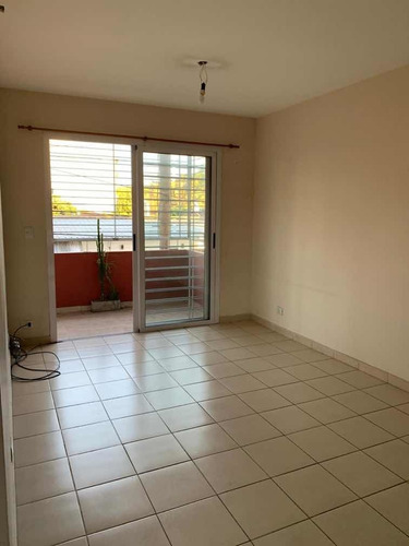 Venta- Depto 2 Ambientes Con Cochera Y Renta!