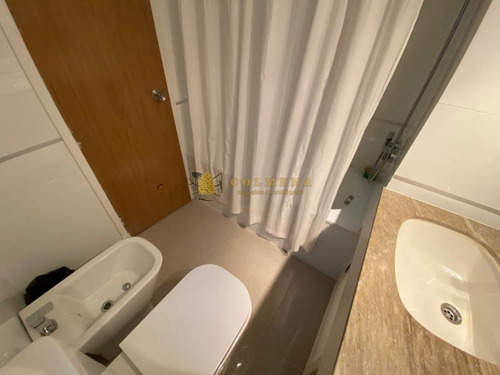 Muy Lindo Apartamento De 3 Dormitorios Con Balcon. Ubicado En La Brava, Con Muy Buena Vista.-ref:787