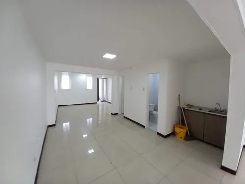 Local En Arriendo En Primer Piso En La Av Santander/manizales (279062295).