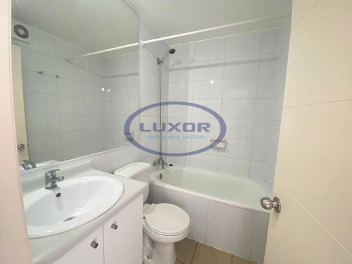 Moderno Departamento En Venta Con Vista Despejada Al Mar