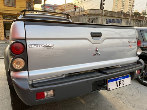 Imagem 12 de 13 de Mitsubishi L200 2.5 Hpe Outdoor Diesel 2011 - Confira