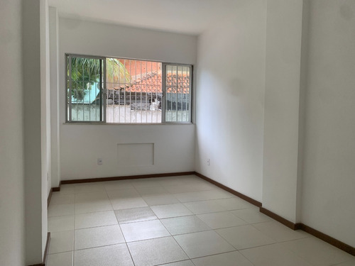 Imagem 2 de 24 de Apartamento 2 Quartos Praça Seca Jacarepaguá