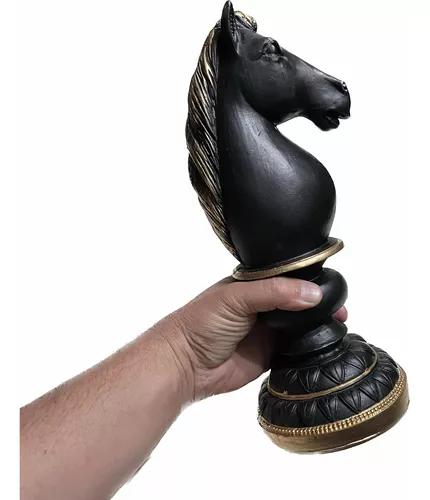 Decoração Peças De Xadrez Preto Dourado Cavalo Grande Resina