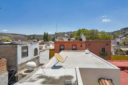 Casa Remodelada Con Espacio Para Crecer En El Centro De San Miguel De Allende