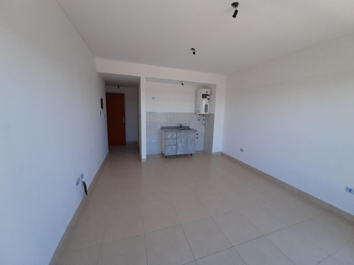 Ideal Apto Profesional - Monoambiente Con Balcón En Villa Luro