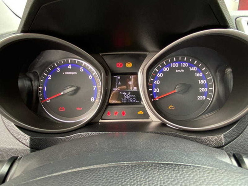 Imagem 10 de 15 de Hyundai Hb20 S Comfort 1.0 Flex 2015