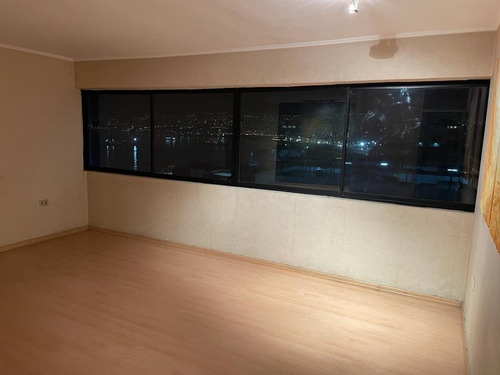 Imagen 5 de 15 de Antiguo Y Espacioso Departamento Remodelado.