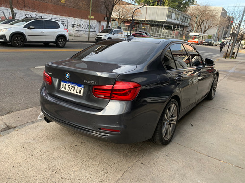 BMW Serie 3 3.0 330i Sedan Sport Line 252cv