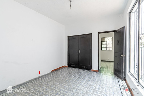 Casa De 120 M² En Venta/renta En Col. Del Valle Con Estudio Y Cuarto De Servic