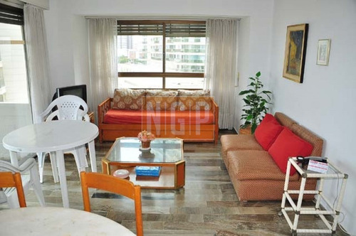 Apartamento En Brava, 2 Dormitorios - Ref: 1713
