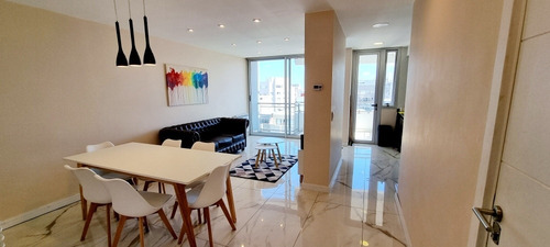 Imagen 3 de 26 de Vacaciones De Invierno En Mar Del Plata!!! Espectacular Depto. 3 Amb. Con Vista Al Mar. Para 6 Personas. 2 Baños. Hidromasaje. Cochera Cubierta Para 2 Autos. Parrilla En La Terraza.