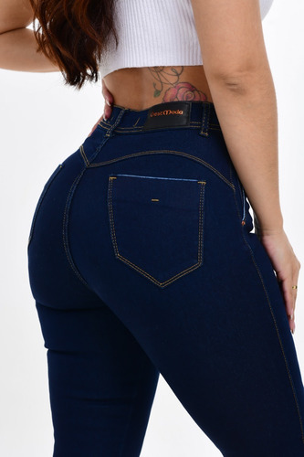 Imagem 6 de 8 de Calça Jeans Flare Feminina Com Lycra Pinça Levanta Bumbum