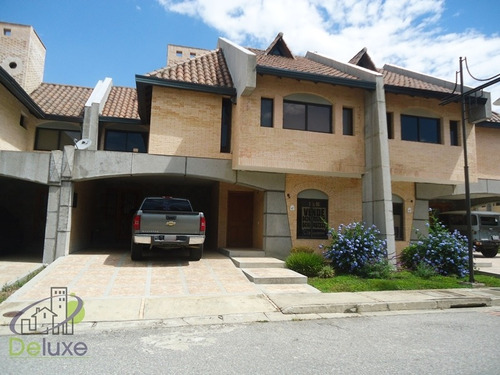 Imagen 1 de 3 de Hermoso Townhouse Altos De Santa María