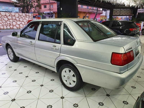 Volkswagen - Santana 1.8 2000