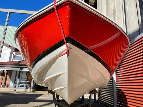 Quest 210 Mod.2014 Volvo 4.3 De 220hp Duoprop Wakeboard