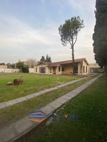 Quinta En Venta En Merlo Sur