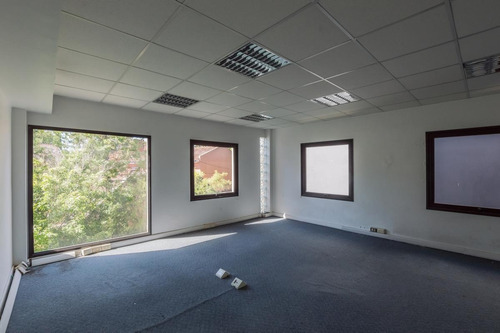 Imagen 3 de 30 de Venta Oficinas/cocheras - Av Del Libertador -