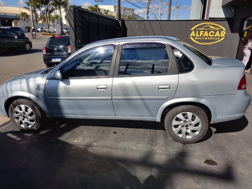 Imagem 3 de 15 de Chevrolet Classic Sedan 1.0 4p Vhce Flex Ls 2012