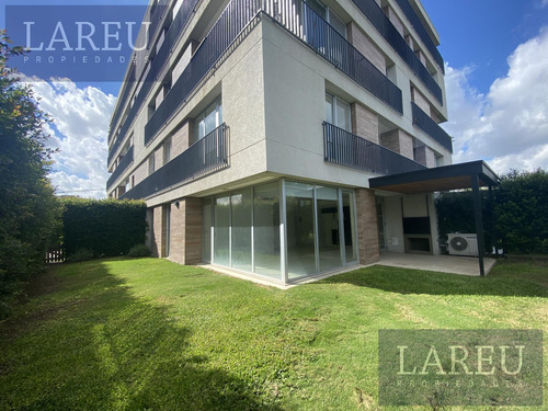 Departamento Con Jardin De 2 Dormitorios En Venta En Vilahaus, Pilar