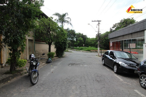 Imagem 3 de 3 de Casa À Venda, 3 Quartos, 1 Vaga, Santa Clara - Divinópolis/mg - 31643