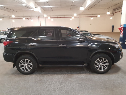 Imagen 8 de 15 de Toyota Sw4 4x4 Srx 2.8 Tdi - Blindado Rb2 - Proglassblind