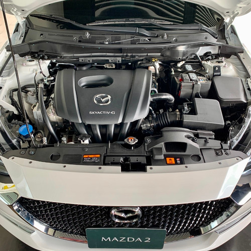 Imagen 4 de 12 de Mazda 2 1.5 Grand Touring Sedan
