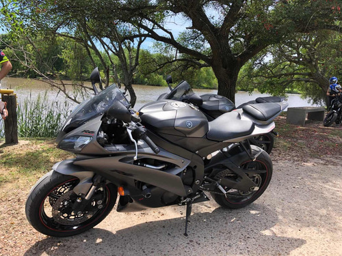 Yamaha R6