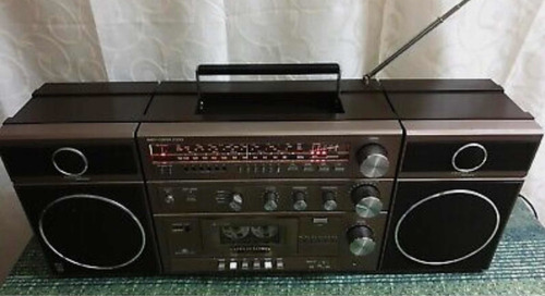 Imagen 2 de 4 de Retro Groundig Party Center 1000 Towel Blaster Boombox