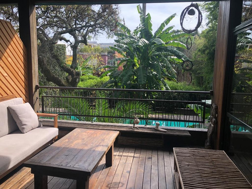Venta Departamento, Ph En Bajo De San Isidro Con Cochera Y Pileta.