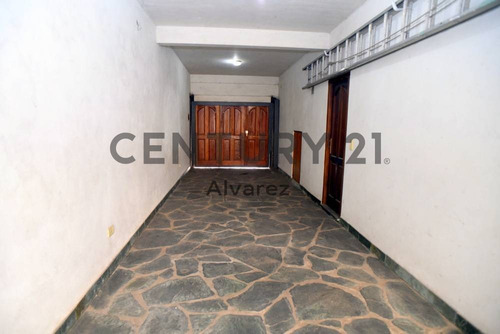 Imagen 26 de 27 de Venta De Casa De 6 Ambientes En Remedios De Escalada